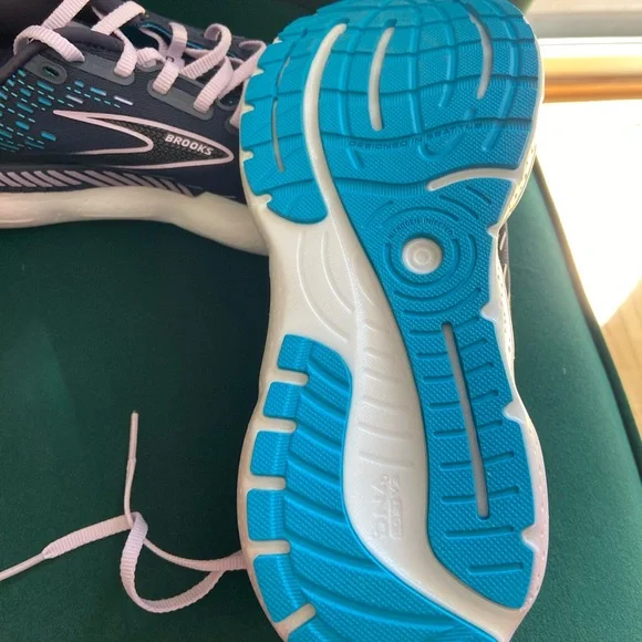 Brooks Women's Glycerin GTS 20 Running Shoe - Picture 4 of 4